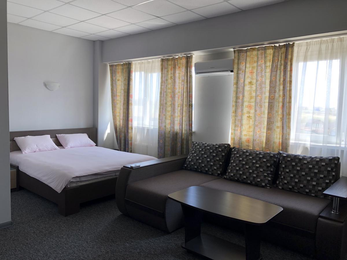 Mini Hotel On Brovarskaya Brovary Eksteriør bilde