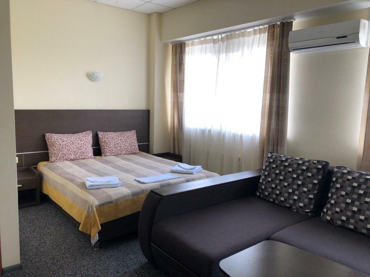 Mini Hotel On Brovarskaya Brovary Eksteriør bilde